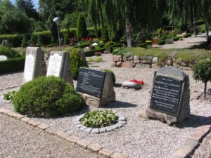 Grave og mindesten på Dybbøl kirkegård