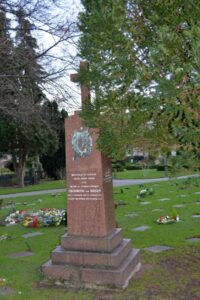 Grave fra 1864 på Holmens Kirkegård