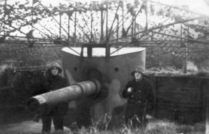 Hornbæk Batteri 15 cm Lomholdt kanon