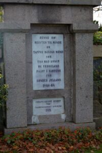 Tekst på mindesmærke på Kolding kirkegård 1848 og 1864