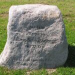 Dansk mindesten for Nellemann i skanse II på Dybbøl 1864