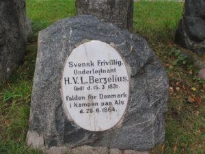 Falden svensk frivillig på Ulkebøl kirkegård