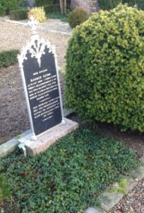 Dansk grav fra Dybbøl 1864 på Varnæs kirkegård