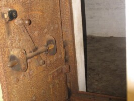 Andholm Batteri Ståldør i bunker Andholm Batteri