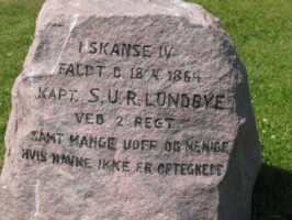 Dansk skanse IV Dansk mindesten 1864 i skanse IV på Dybbøl