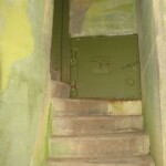 Langelandsfortets luftværn Nødluge i bunker til luftværnsbesætningen på 40 mm luftværn på Langelandsfortet