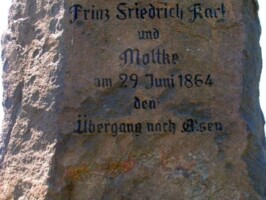 Dansk skanse X Preussisk mindesten for overgangen til Als i dansk skanse X