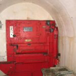 Ammunitionselevator pjece 2 syd Ammunitionselevator bagbord pjece 2 syd på Stevnsfortet
