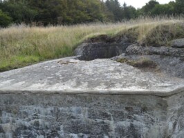 Pothøj Pothøj observationsbunker hullet efter panserkassen